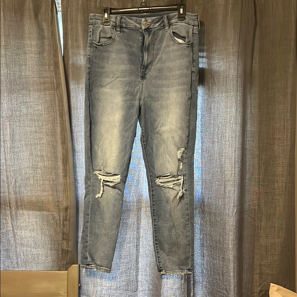 Distressed Light Blue Jeans